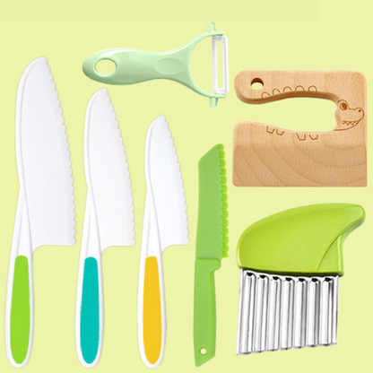 Kids' Pretend Kitchen Cutting Playset