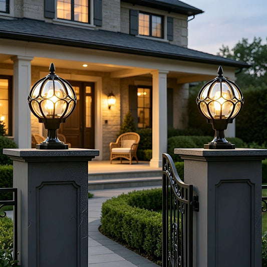 Classic Globe Glass Waterproof LED Outdoor Fence Post Light Pillar Light