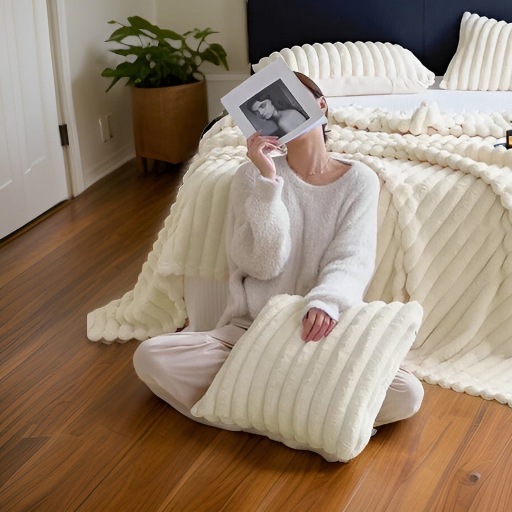 Cozy Plush Fleece Throw Blanket