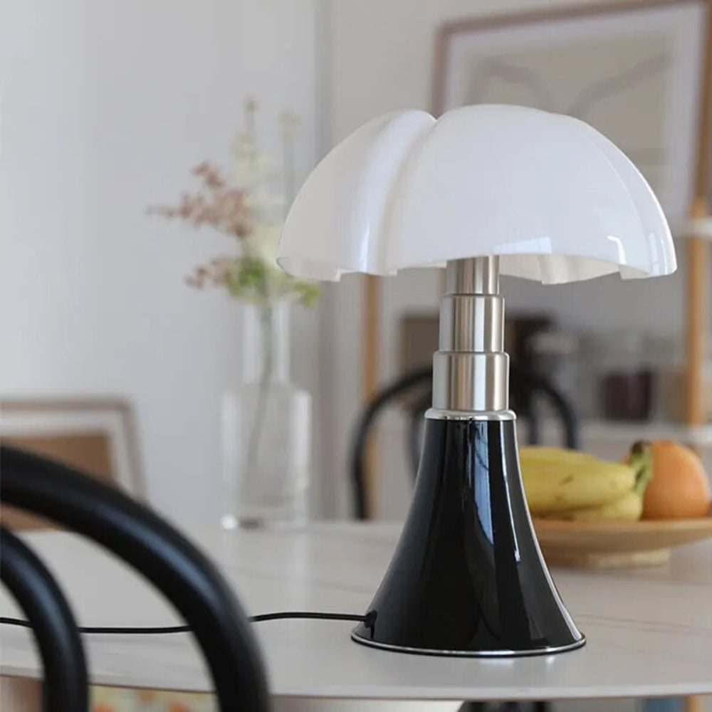 Modern Flower-Accent Table Lamp