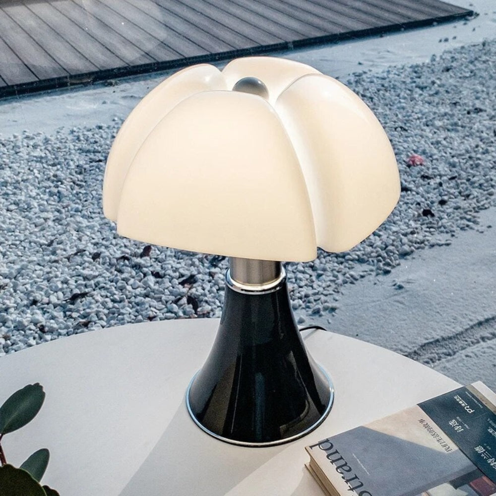 Modern Flower-Accent Table Lamp