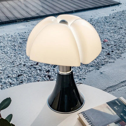 Modern Flower-Accent Table Lamp