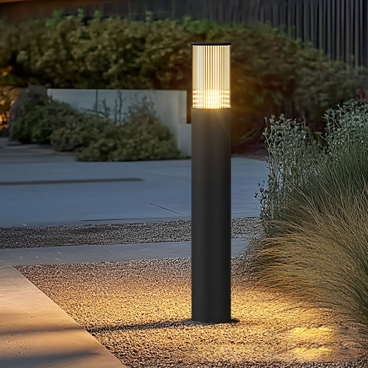 Modern Waterproof Cylinder Outdoor Garden LED Lawn Pillar Lights