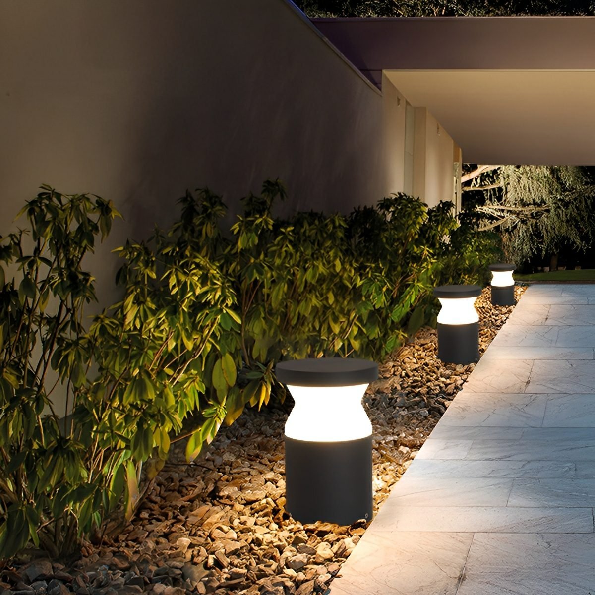 Modern Waterproof Cylinder Outdoor LED Lawn Pathway Lights