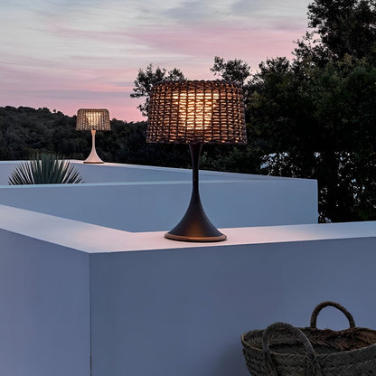 Waterproof Weave Shade LED Outdoor Floor Lamp