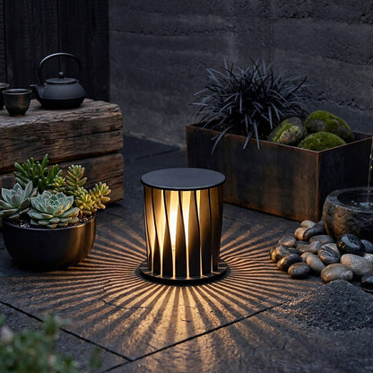 Waterproof Cylindrical Twisted Outdoor Post Light Pathway Lighting