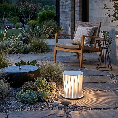 Waterproof Cylindrical Twisted Outdoor Post Light Pathway Lighting