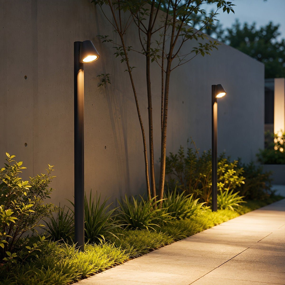 Waterproof Flash Black Modern Column Outdoor Street Pole Lights
